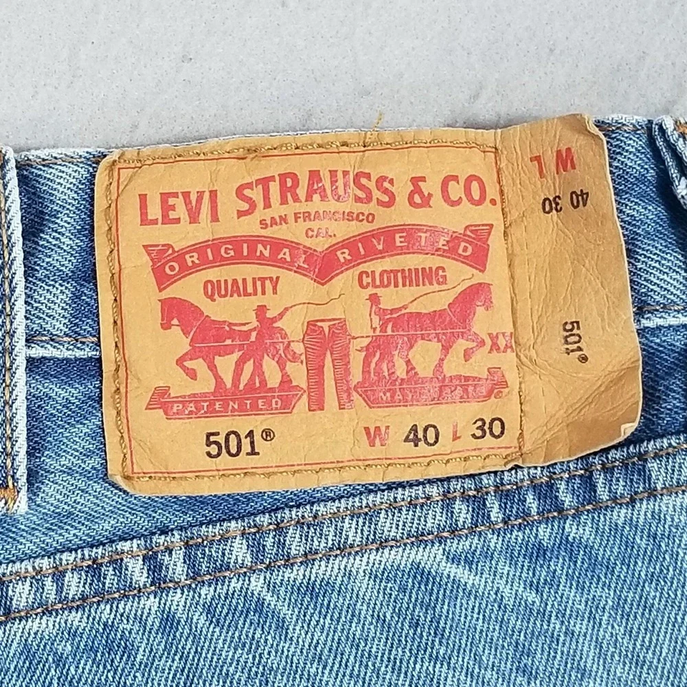 Levi's 501 jeans men's 40 x 30 original button fly blue denim pants retro